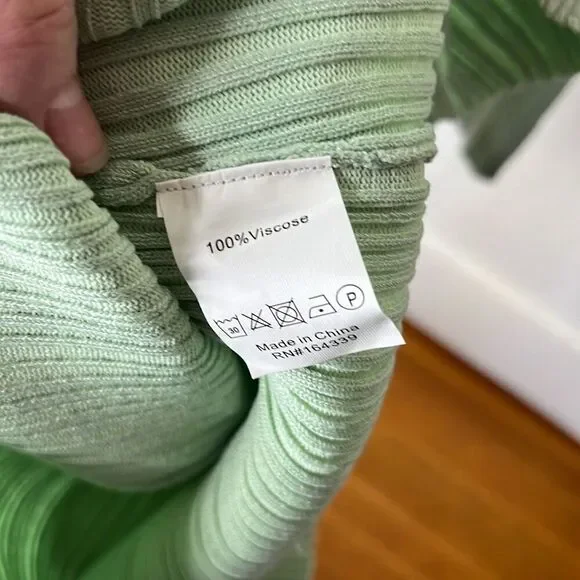 Petal and Pup Women's Milleri Dress Sage Green Ribbed Nwt Size 2 - Picture 4 of 7